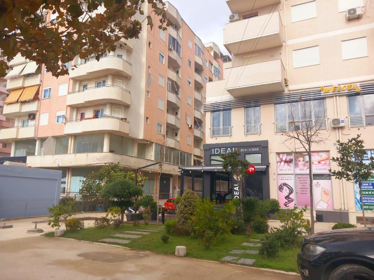Amaris Apartment Дуррес Екстер'єр фото