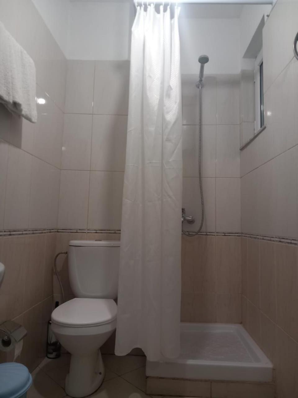Amaris Apartment Дуррес Екстер'єр фото