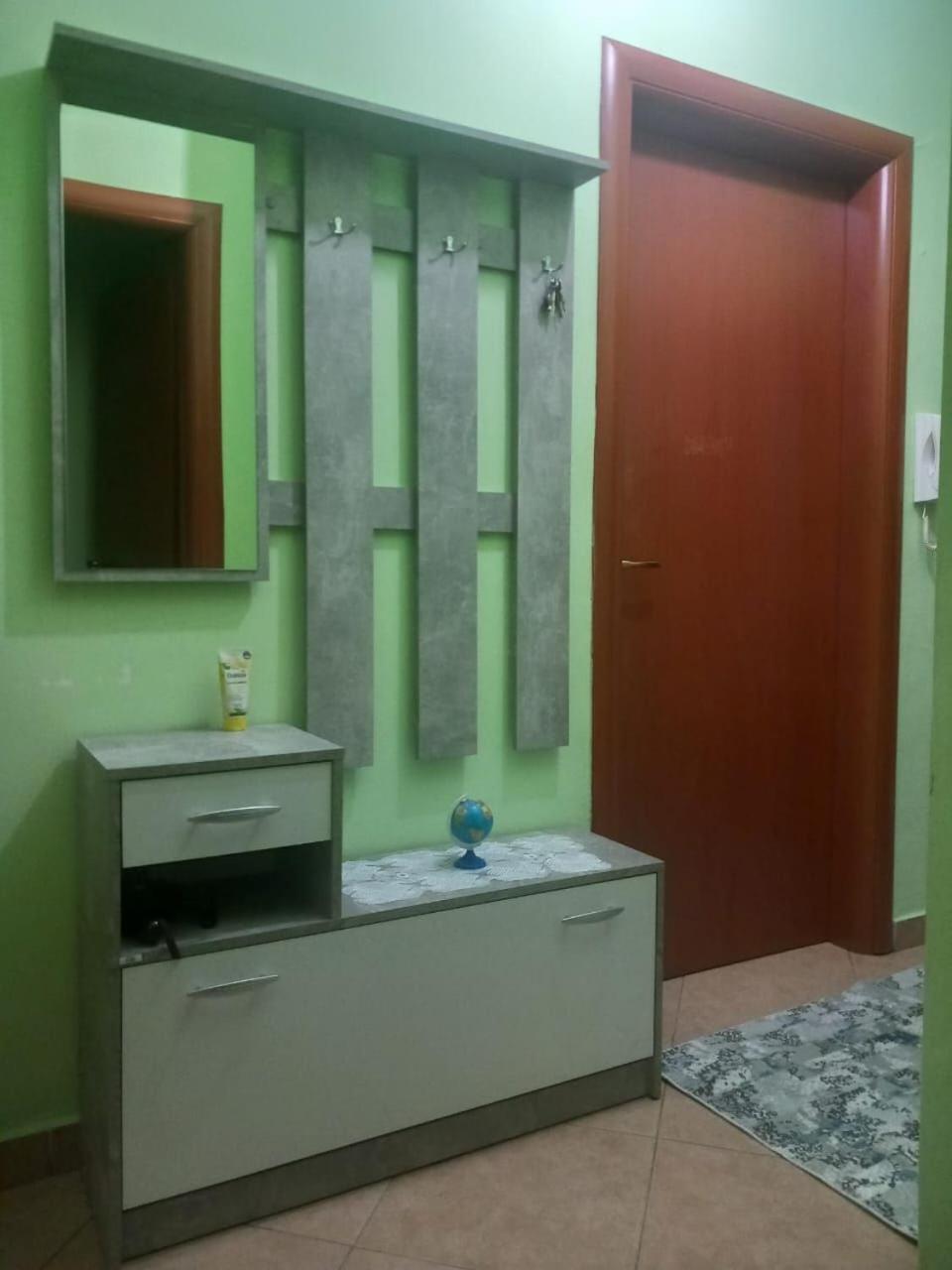 Amaris Apartment Дуррес Екстер'єр фото